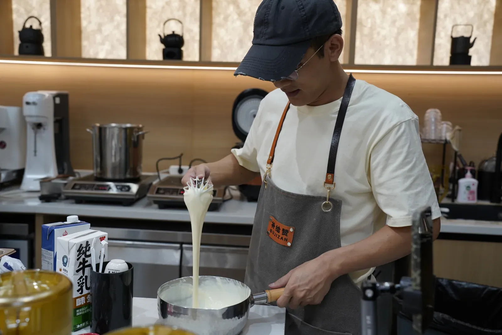 Milk foam training