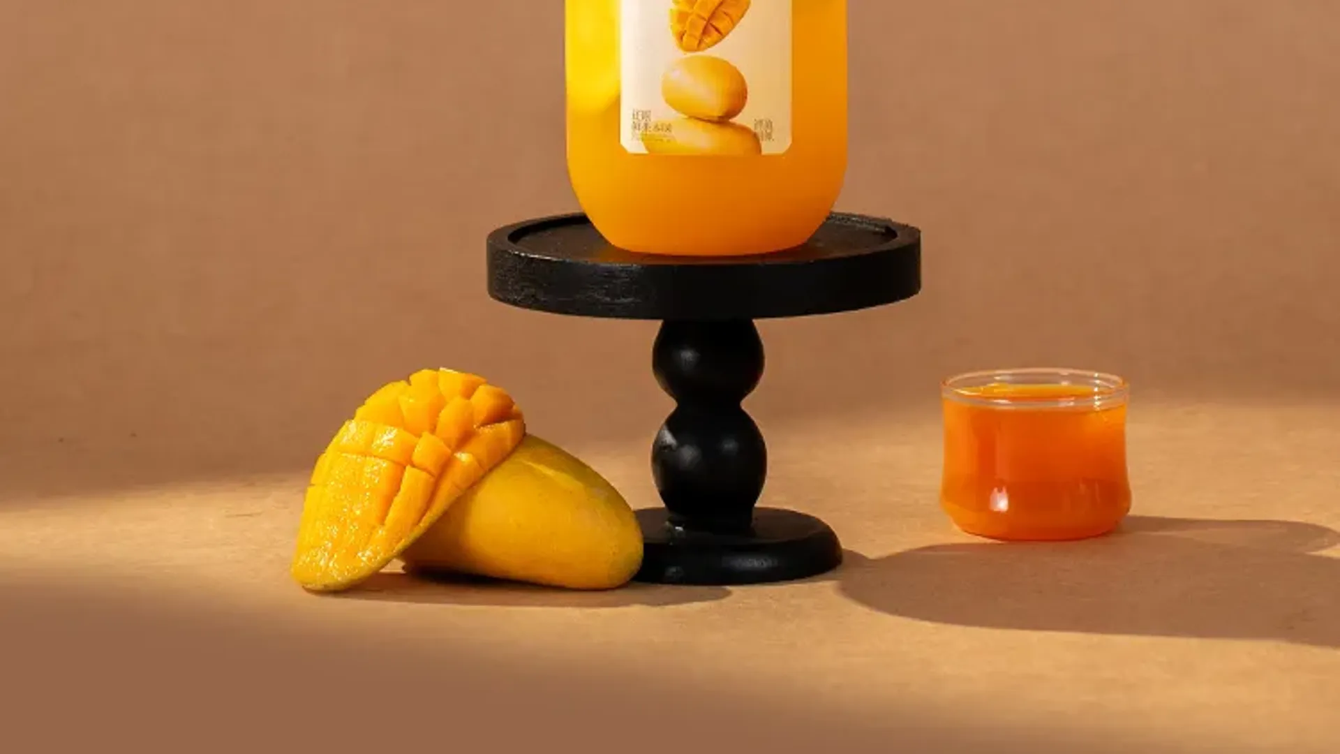 Mini Mango Jam detail 2